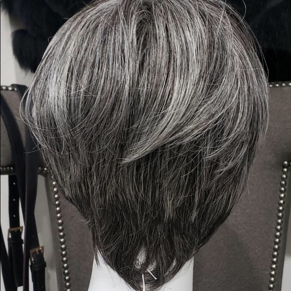 Feather cut wig by hairUwear - Picture 2 of 5